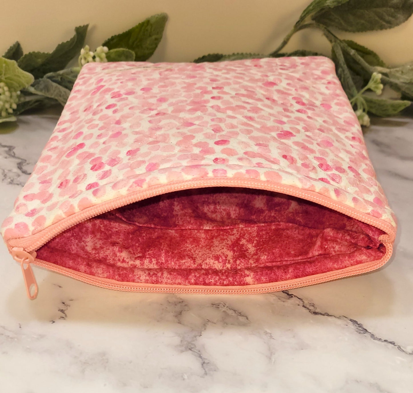 Bubble Gum Bubbles quilted protective sleeve. size M