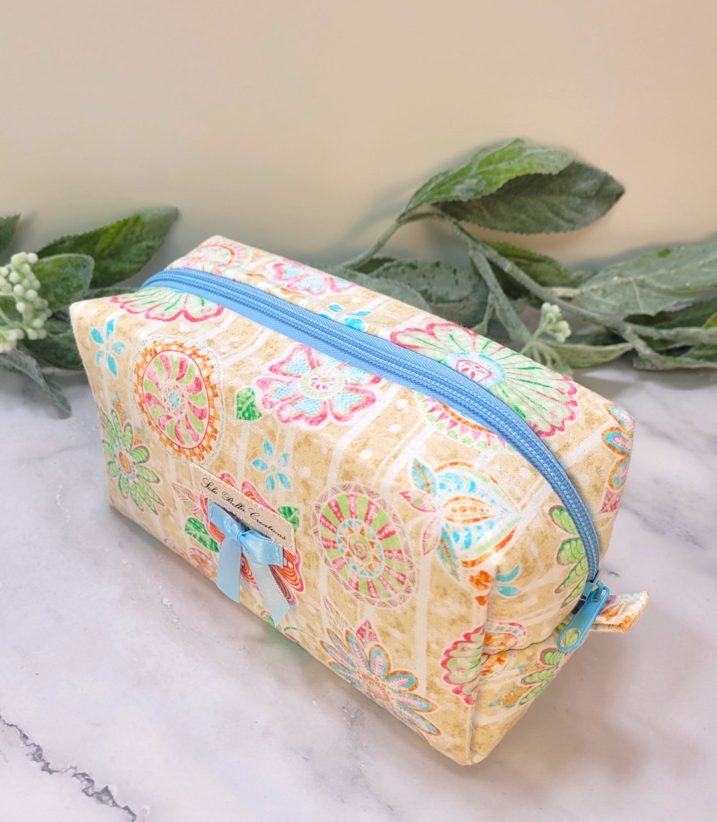 Mosaic Mums boxy makeup bag, travel must-haves, cosmetic bag. size S