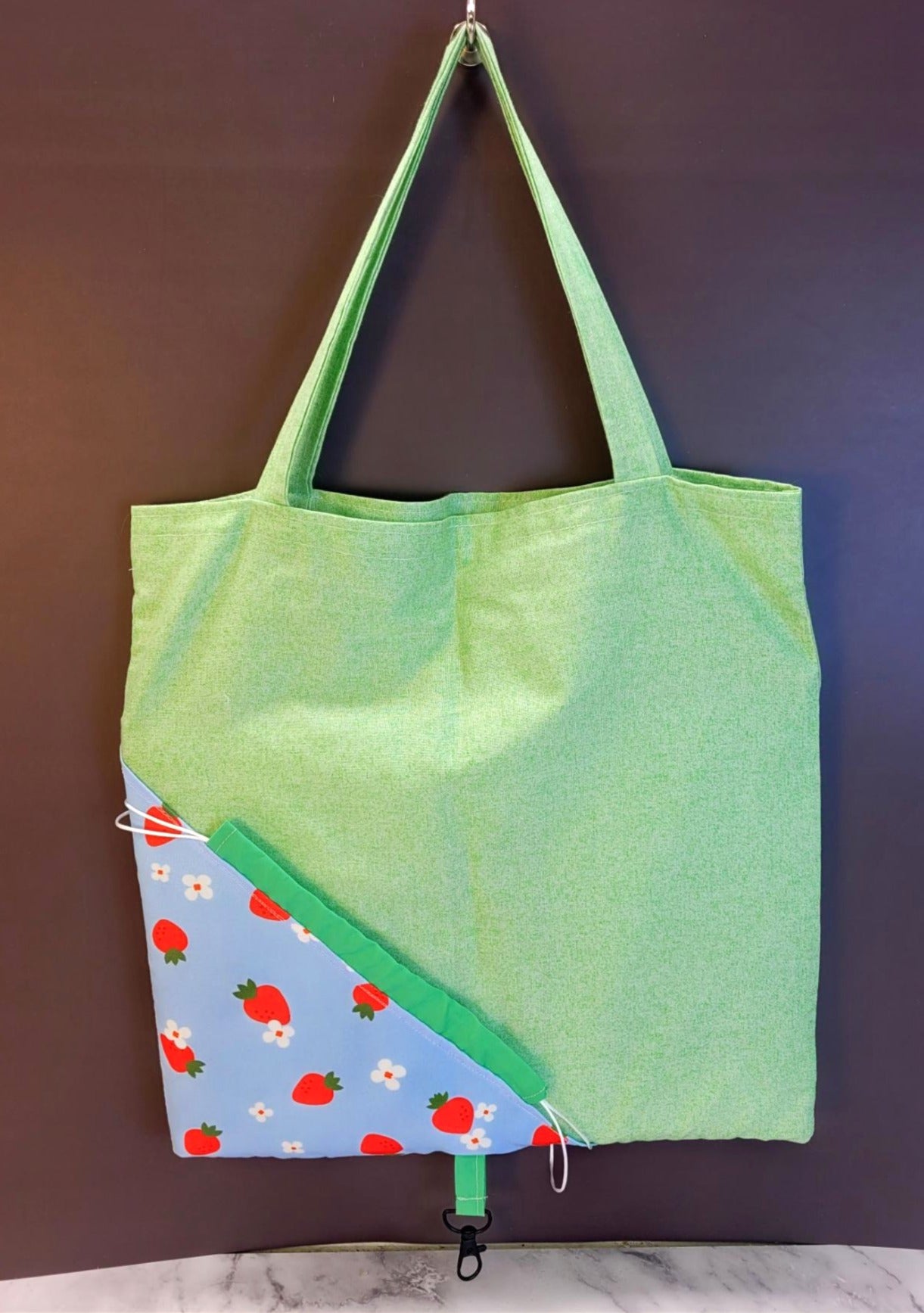 Strawberry Tote Bags