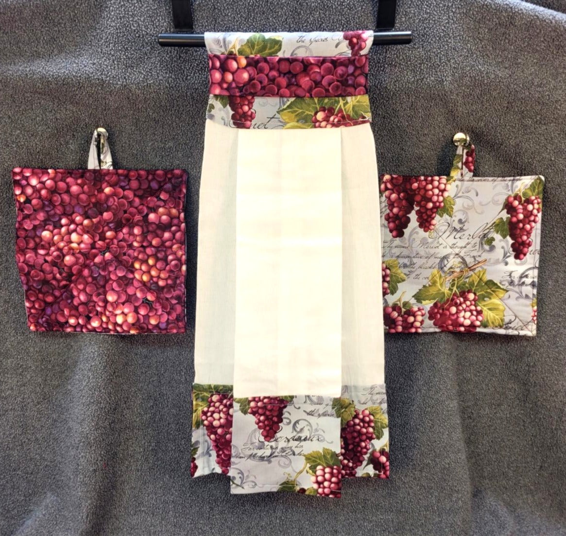 Loop Towel and potholder set