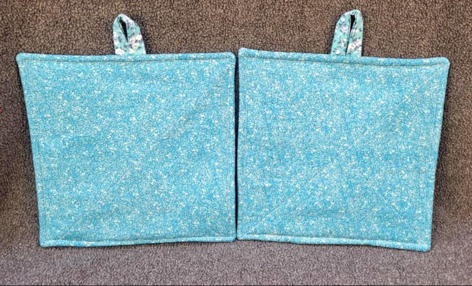 Loop Towel and potholder set