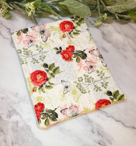 Rose Garden quilted protective sleeve. size M