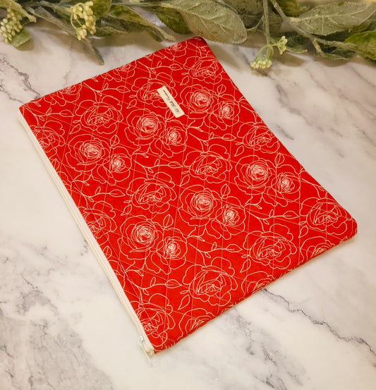 Roses are Red quilted protective sleeve. size M