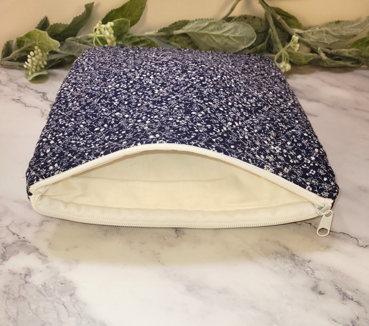 Blue Calico Quilted protective sleeve. size M