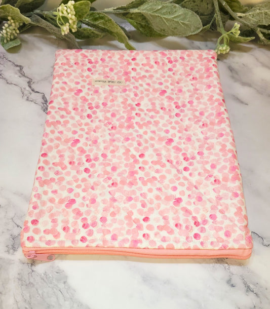 Bubble Gum Bubbles quilted protective sleeve. size M