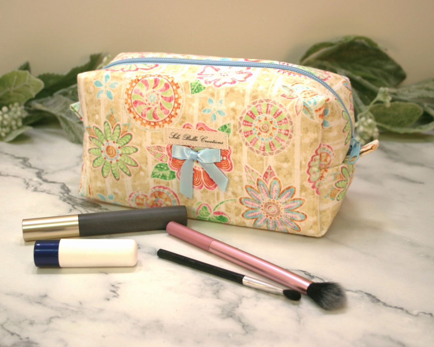 Mosaic Mums boxy makeup bag, travel must-haves, cosmetic bag. size S