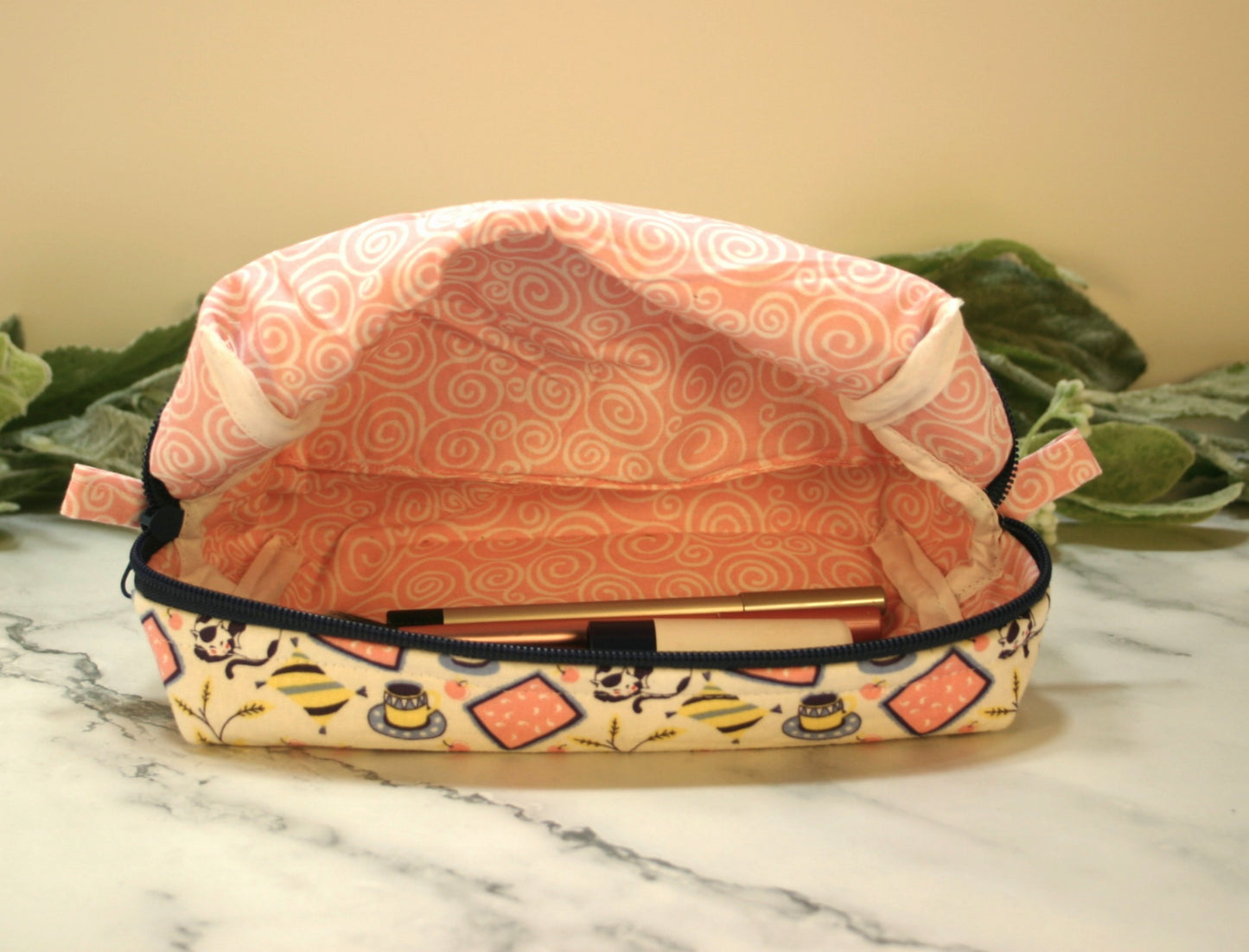 Cozy Kitten boxy makeup bag, travel must-haves, cosmetic bag. size S