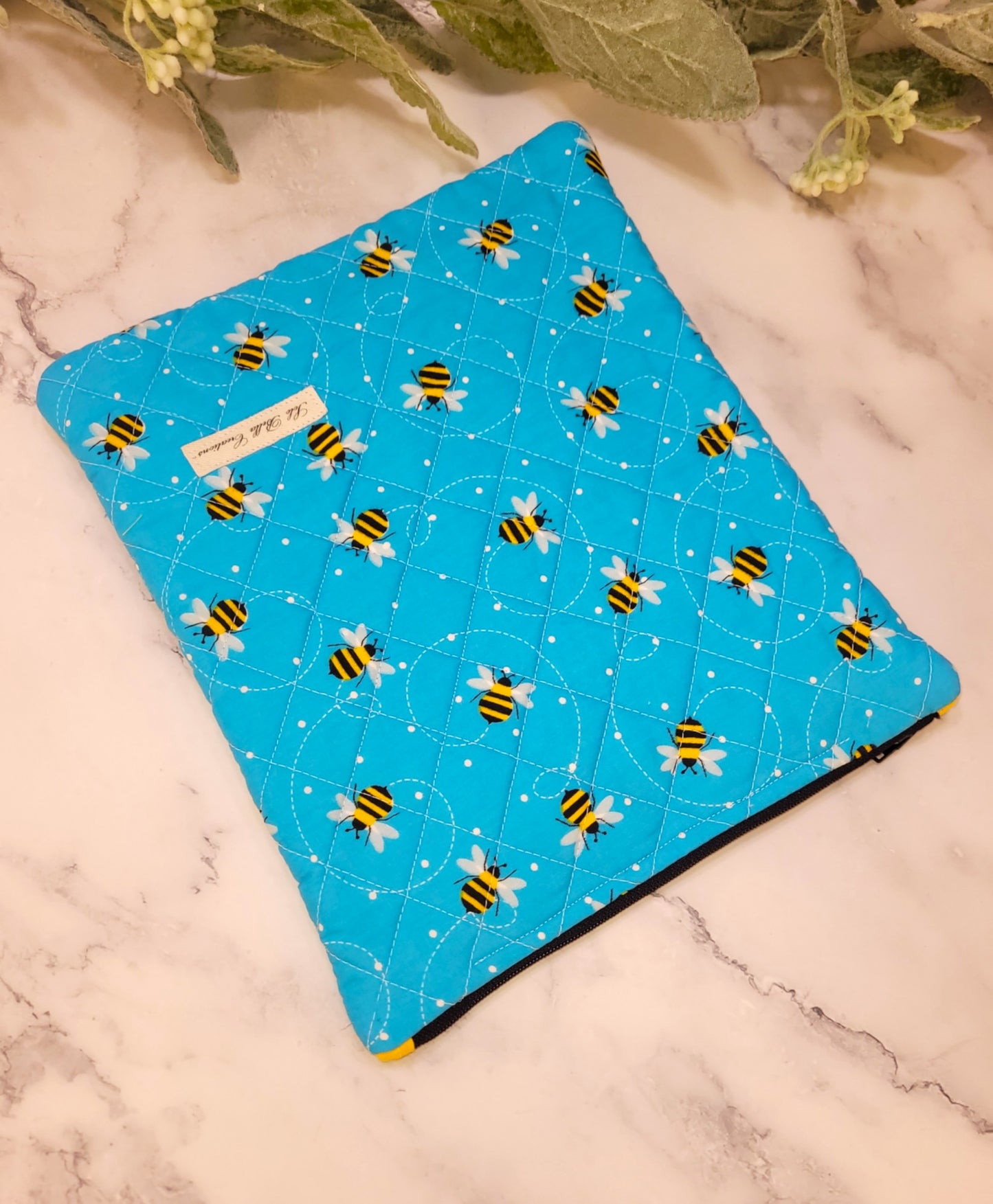 Busy Bees quilted protective sleeve. size S